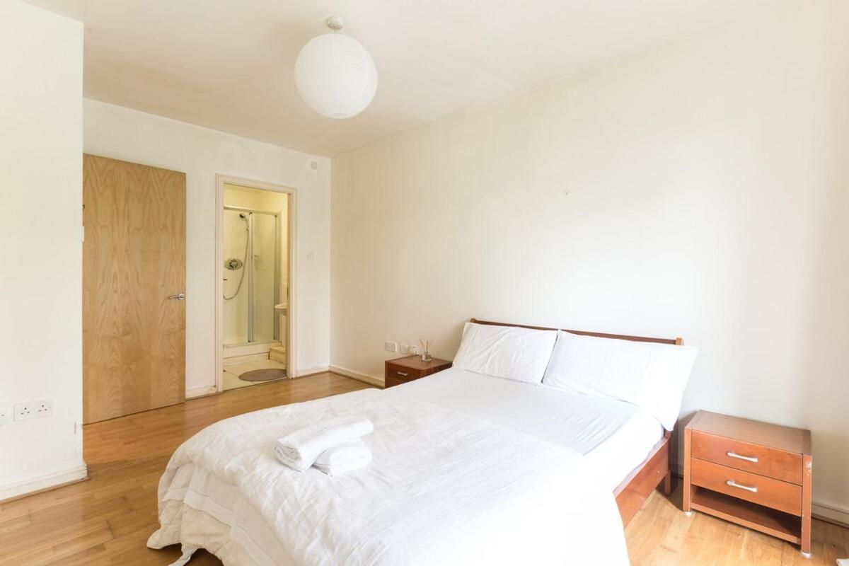 Apartment Spacious Two Bedroom Dublin
